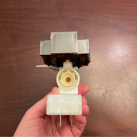 👻RARE 2016 BATH & BODY WORKS HALLOWEEN HAUNTED HOUSE WALLFLOWER👻 - Picture 7 of 9